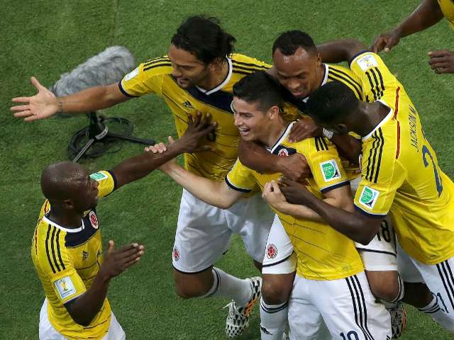 Сборная Колумбии обыграла команду Уругвая на ЧМ-2014. Встреча 1/8 финала, прошедшая в Рио-де-Жанейро, завершилась со счетом 2:0. Мячи забил Хамес Родригес (28-я и 50-я минуты). В четвертьфинале колумбийцы сыграют с командой Бразилии.