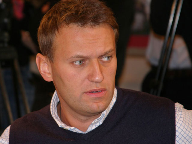 Суд удовлетворил иск к Навальному от очередного депутата-единоросса