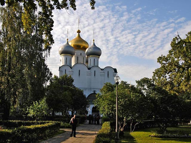Социологи выяснили, ка отнеслись бы россияне к уходу близкого человека в монастырь