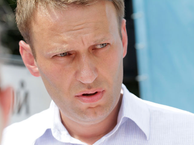 Московский суд на три месяца продлил Навальному испытательный срок по делу "Кировлеса"