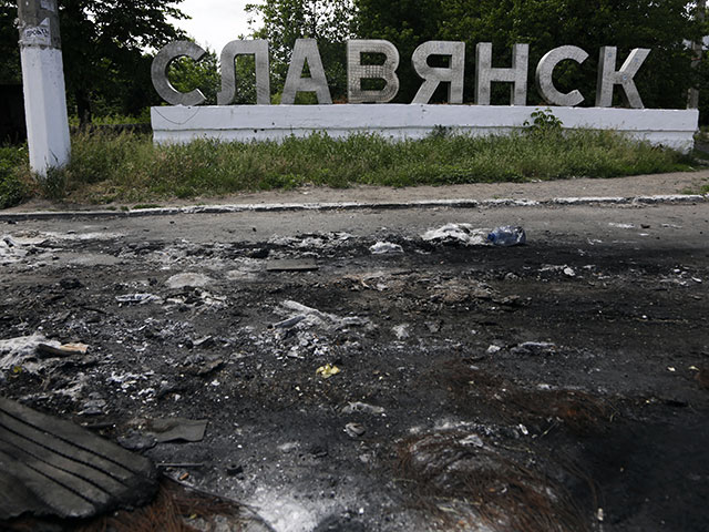 Ополченцы покинули Славянск, выдвинувшись к Краматорску и Артемовску, сообщают СМИ
