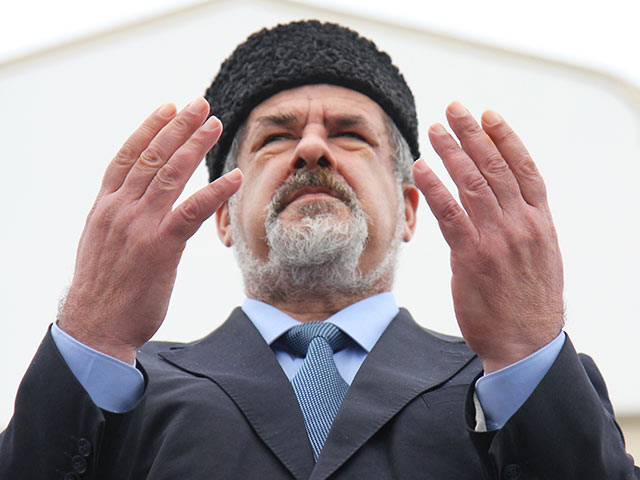 Главе Меджлиса крымских татар запретили въезд в Россию