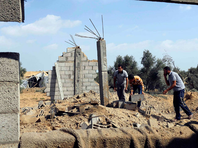 ВВС Израиля нанесли удары по 10 целям в секторе Газа в ответ на ракетный обстрел 