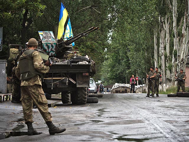 В минувшие выходные украинские силовики заняли четыре населенных пункта в Донецкой области - Дружовку, Константиновку, Краматорск и Славянск