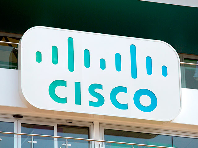 Американские производители телекоммуникационного оборудования Cisco Systems и Juniper Networks столкнулись при работе с российскими силовыми структурами из-за санкций США