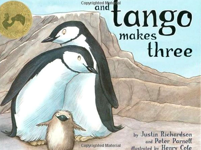В основу книги "Танго втроем" легла реальная история о двух пингвинах мужского пола в зоопарке Нью-Йорка, которым удалось высидеть яйцо, а затем выходить появившегося на свет детеныша