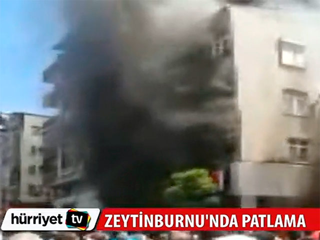 По меньшей мере четыре человека получили ранения в результате взрыва в одном из центральных районов турецкого города Стамбула