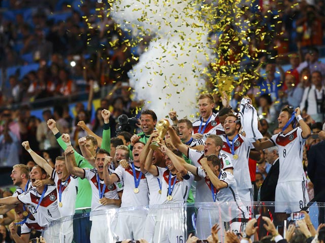 Германия, победив Аргентину, в четвертый раз стала чемпионом мира по футболу