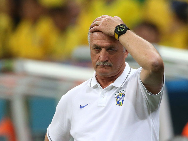 Сколари отправили в отставку с поста главного тренера сборной Бразилии
