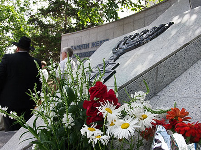 В Севастополе состоялись мероприятия, приуроченные к годовщине расстрела фашистами 12 июля 1942 года 4200 евреев и крымчаков &#8211; жителей Севастополя