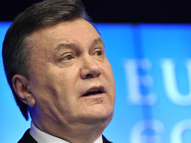 Отстраненный от власти президент Украины Виктор Янукович подал иск в суд Европейского союза (ЕС) против санкций Брюсселя, наложенных на него и двух его сыновей в марте текущего года