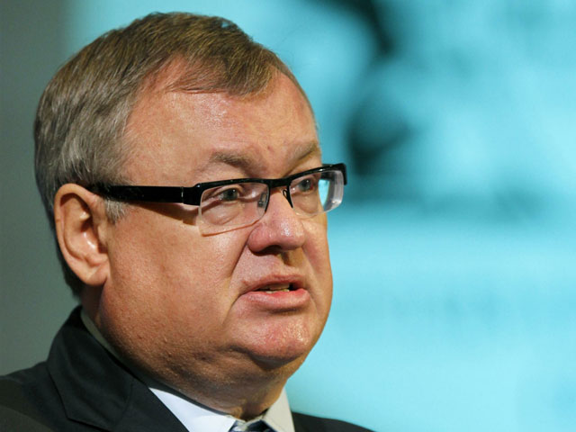 Глава ВТБ Костин считает новые санкции "неуместными"
