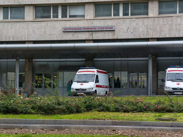 138 человек остаются в больницах после трагедии в московском метро, сообщил "Интерфаксу" источник в медицинских кругах