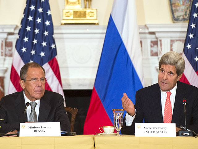 Лавров и Керри договорились использовать влияние России и США на противоборствующие украинские стороны для того, чтобы побуждать их двигаться в указанном направлении