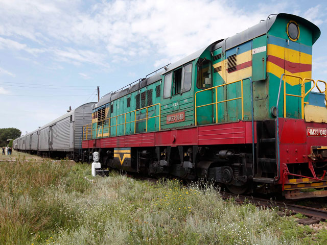 По данным сепаратистов, вывезены останки 247 погибших, по данным местной власти - в вагонах-рефрижераторах на станции Торез находятся 219 тел и 8 фрагментов, а поезд должен выехать в направлении Харькова.