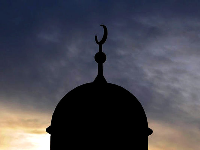 Мусульмане в ночь со среды на четверг отметили один из самых значимых периодов поста Рамадан - Ночь могущества и предопределения (Лейлят аль-Кадр)