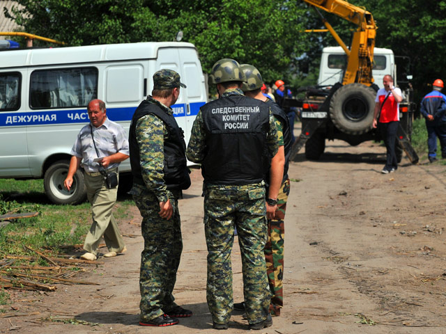 В пограничном управлении ФСБ по Ростовской области вечером 25 июля сообщили, что в результате минометного обстрела с территории Украины были повреждены несколько домов и линии электропередач