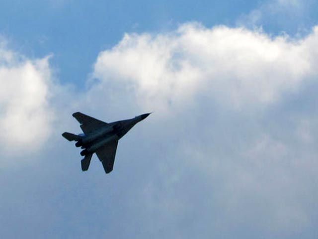 Истребитель МиГ-29 разбился под Астраханью, пилот погиб