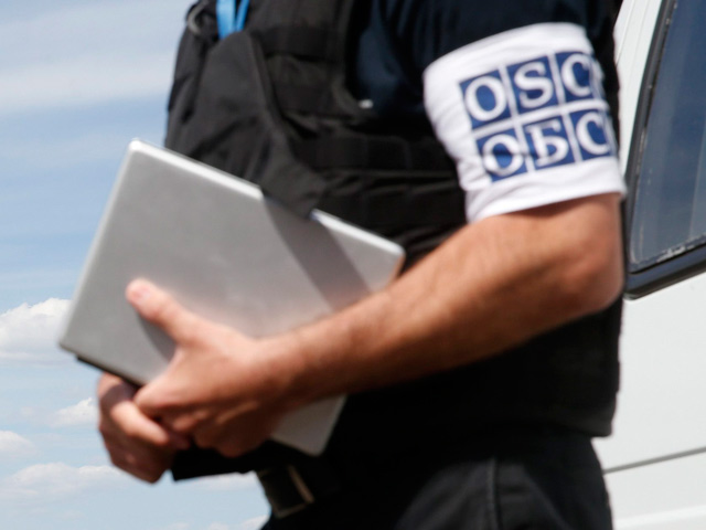 Первая группа из восьми наблюдателей постоянной миссии ОБСЕ прибыла в Ростовскую область