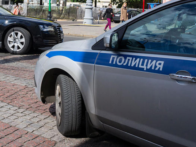 Московская полиция разыскивает неизвестных, угнавших в районе Внуково грузовой автомобиль Iveco вместе с партией алкоголя, стоимость которой оценивается почти в пять миллионов рублей