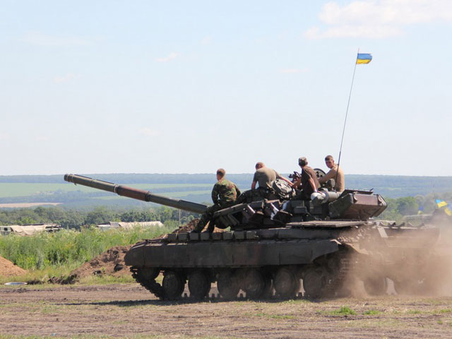 Глава Генштаба ВС Украины предсказал, что силовики разделаются с сепаратистами в течение месяца