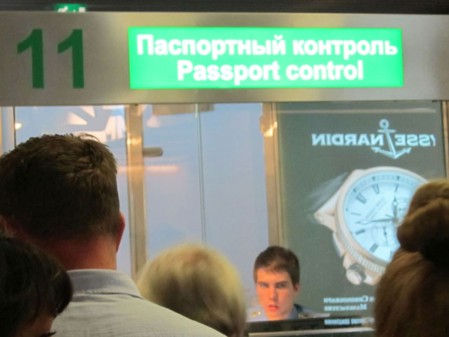 Санкции Запада и негативное отношение к России заметно поубавили число потенциальных эмигрантов из РФ