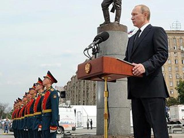 Президент РФ Владимир Путин принял участие в церемонии открытия памятника героям Первой мировой войны на Поклонной горе в Москве