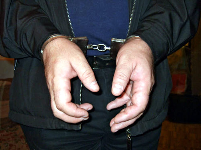 В Томской области полиция возбудила уголовное дело по факту нападения на студента-иностранца. Преступление было совершено двумя бывшими военнослужащими элитных войск, отмечавшими праздник ВДВ. Хулиганов обезвредили случайные свидетели