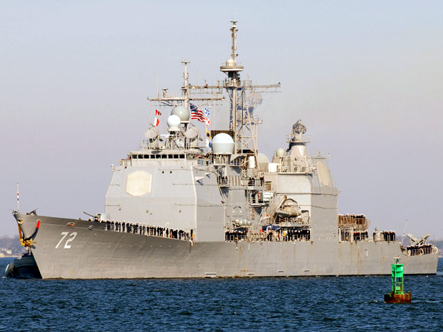 Крейсер ВМС США Vella Gulf направляется в Черное море - для "содействия миру и стабильности"