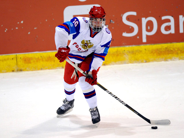 Молодежная сборная России уступила со счетом 2:5 соперникам из Канады в выставочном матче, который состоялся 6 августа в городе Шербрук
