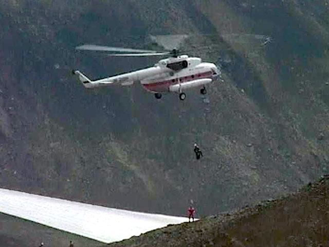 На Камчатке найдены тела двух альпинистов, которых накрыло лавиной во время восхождения по склону вулкана Камень