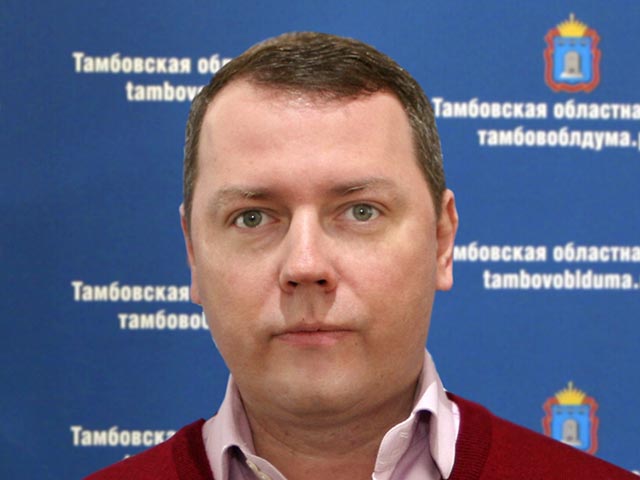 Депутат из Тамбовской области Владимир Топорков насмерть сбил дорожного рабочего на Смоленской площади в Москве