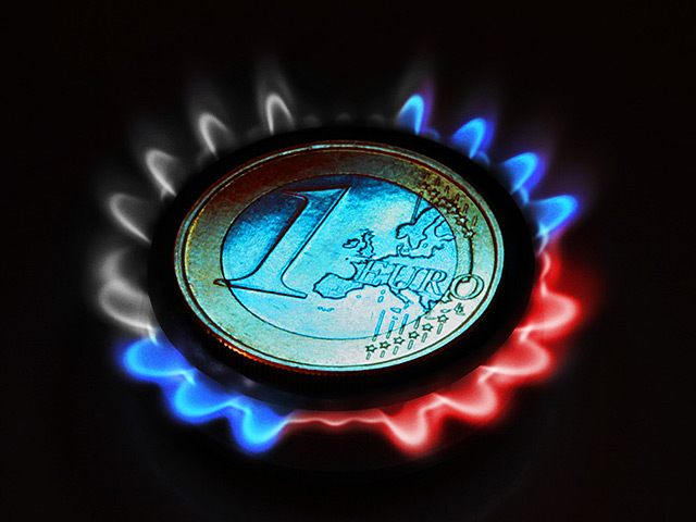 "Газпром" остается владельцем газа, который идет из России через Украину в Европу, европейским клиентам компания передает его только на границе Украины с ЕС