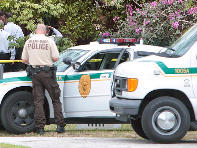 Полиция Майами-Дейд (Флорида, США) провела пресс-конференцию в связи с убийством ортодоксального раввина, убитого утром 9 августа по дороге в храм