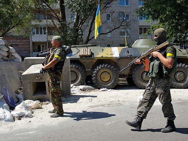 Утро понедельника, 18 августа, в Донецке началось с залпов из тяжелый орудий, слышных почти во всех районах города, сообщает официальный сайт городского головы и городского совета Донецка