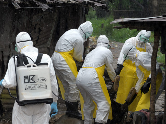 В странах, где были зафиксированы случаи заражения лихорадкой Эбола, обязательно должен проводиться медицинский контроль всех людей, выезжающих из страны
