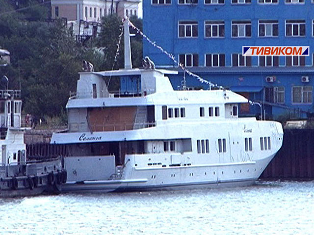 В Улан-Удэ спустили на воду 50-метровую яхту премиум-класса "Селенга"