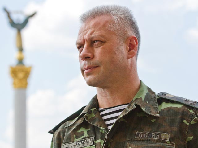 Как заявил агентству Reuters представитель СНБО Андрей Лысенко, минувшей ночью извлечены 15 тел, поиск останков продолжается