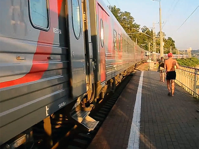 РЖД отчиталась об отправке всех поездов, задержанных после обрыва контактной сети и транспортного коллапса , возникшего на линии Сочи-Дагомыс в воскресенье, 17 августа