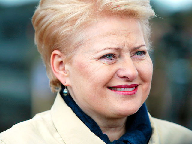 Президент Литвы Даля Грибаускайте подписала декрет об освобождении от должности министра энергетики Ярослава Неверовича