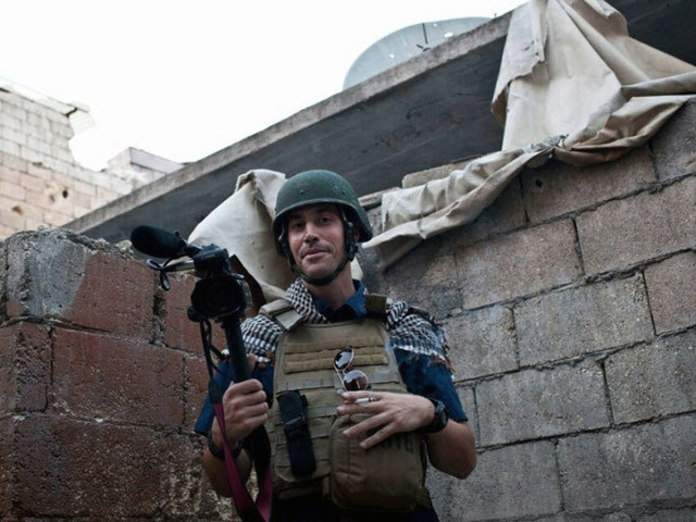 Американский спецназ предпринимал попытку освободить журналиста Джеймса Фоули и других заложников из плена группировки "Исламское государство", но потерпел неудачу