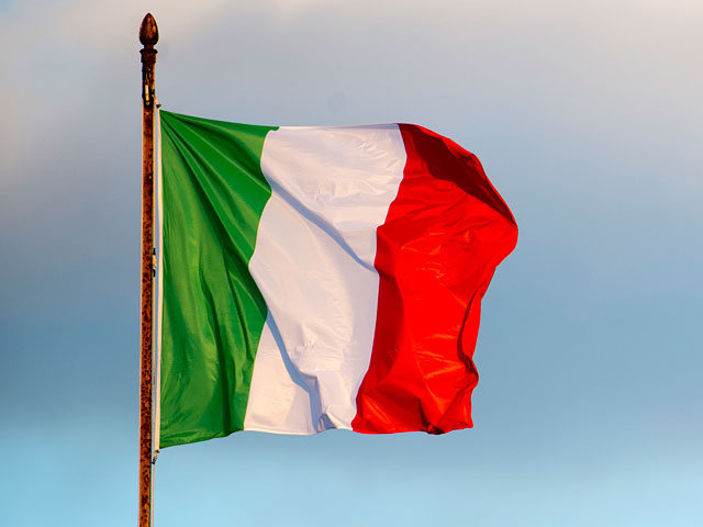 Заместитель министра иностранных дел Италии Марио Джиро опроверг сообщение, что две итальянки были захвачены боевиками экстремистской группировки "Исламское государство"