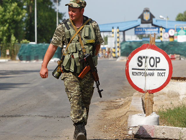 На фоне сообщений о захваченных на украинской территории российских десантниках представители вооруженных сил Украины поведали о том, что украинские пограничники тоже были взяты в плен