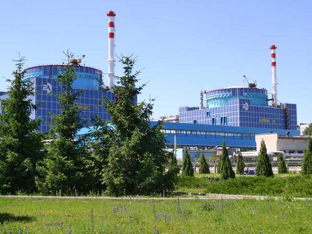Хмельницкая АЭС расположена на территории Хмельницкой области в городе Нетешин. В составе Хмельницкой АЭС работают два энергоблока (ВВЭР-1000) общей мощностью 2000 МВт (подключены в 1987 и 2004 годах)