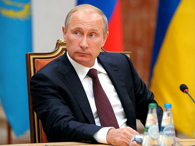 Пресса: Путин не стал обсуждать политику в Минске, показав, что не считает Порошенко равноправным партнером