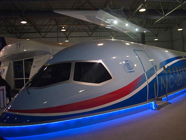 Премьер-министр Дмитрий Медведев подписал распоряжение о предоставлении государственных гарантий в размере до 400 млн на инвестиционный проект "Ближне-средний магистральный самолет МС-21" в 2014 году