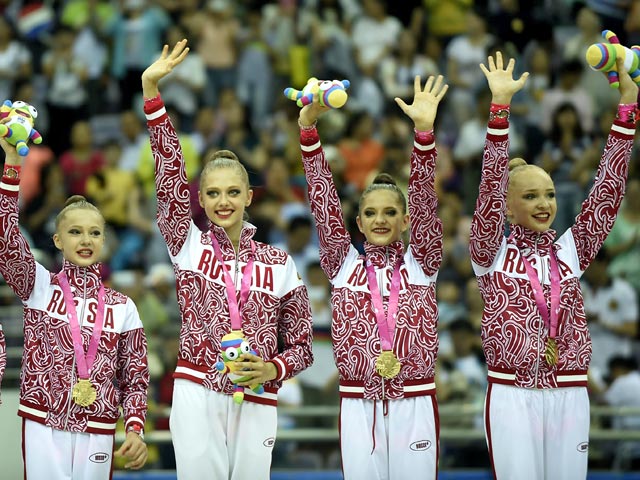 Российские спортсмены выиграли 27 золотых, 19 серебряных и 11 бронзовых наград, уступив лишь китайцам (38, 13, 14)