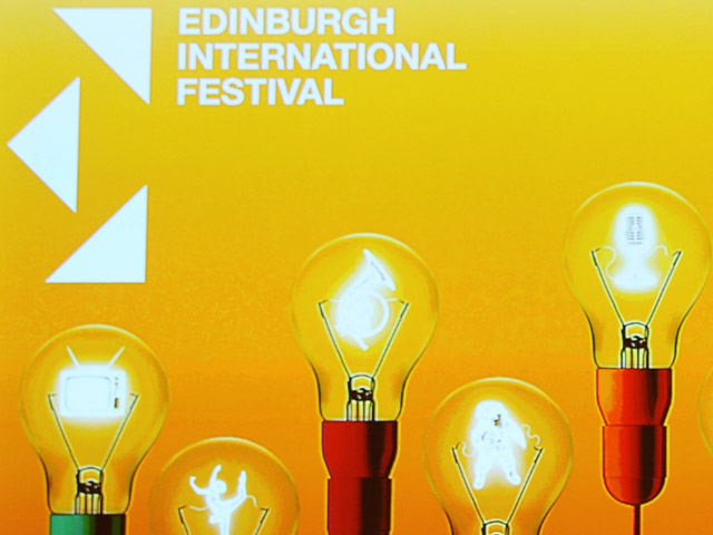 В главном городе Шотландии в финале 68-го Эдинбургского международного фестиваля петербургские артисты будут выступать три вечера подряд с оперой "Троянцы" (Les Troyens) на французском языке 