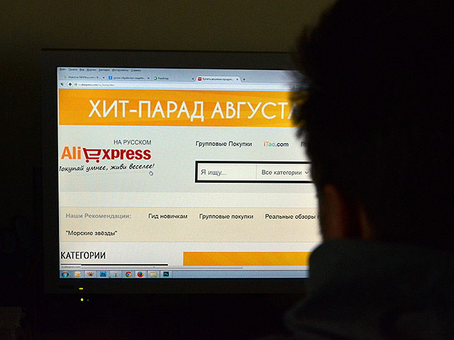 В десятку интернет-сайтов, наиболее популярных у россиян, в июле впервые попал интернет-магазин, причем не российский. Это входящий в китайскую группу Alibaba сервис Aliexpress.com, чья ежемесячная аудитория уже достигает почти 16 млн россиян