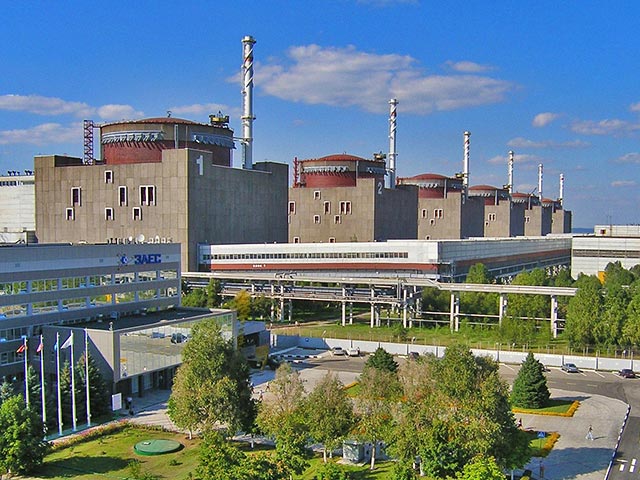 Международная экологическая организация Greenpeace обеспокоена безопасностью атомных электростанций на Украине из-за боев на востоке этой страны: удар по Запорожской АЭС, находящейся в 200 км от линии фронта, может иметь катастрофические последствия